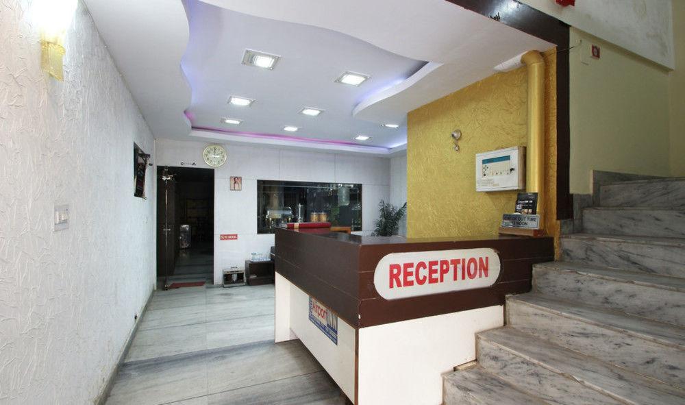 Hotel Airport Inn Нью-Делі Екстер'єр фото