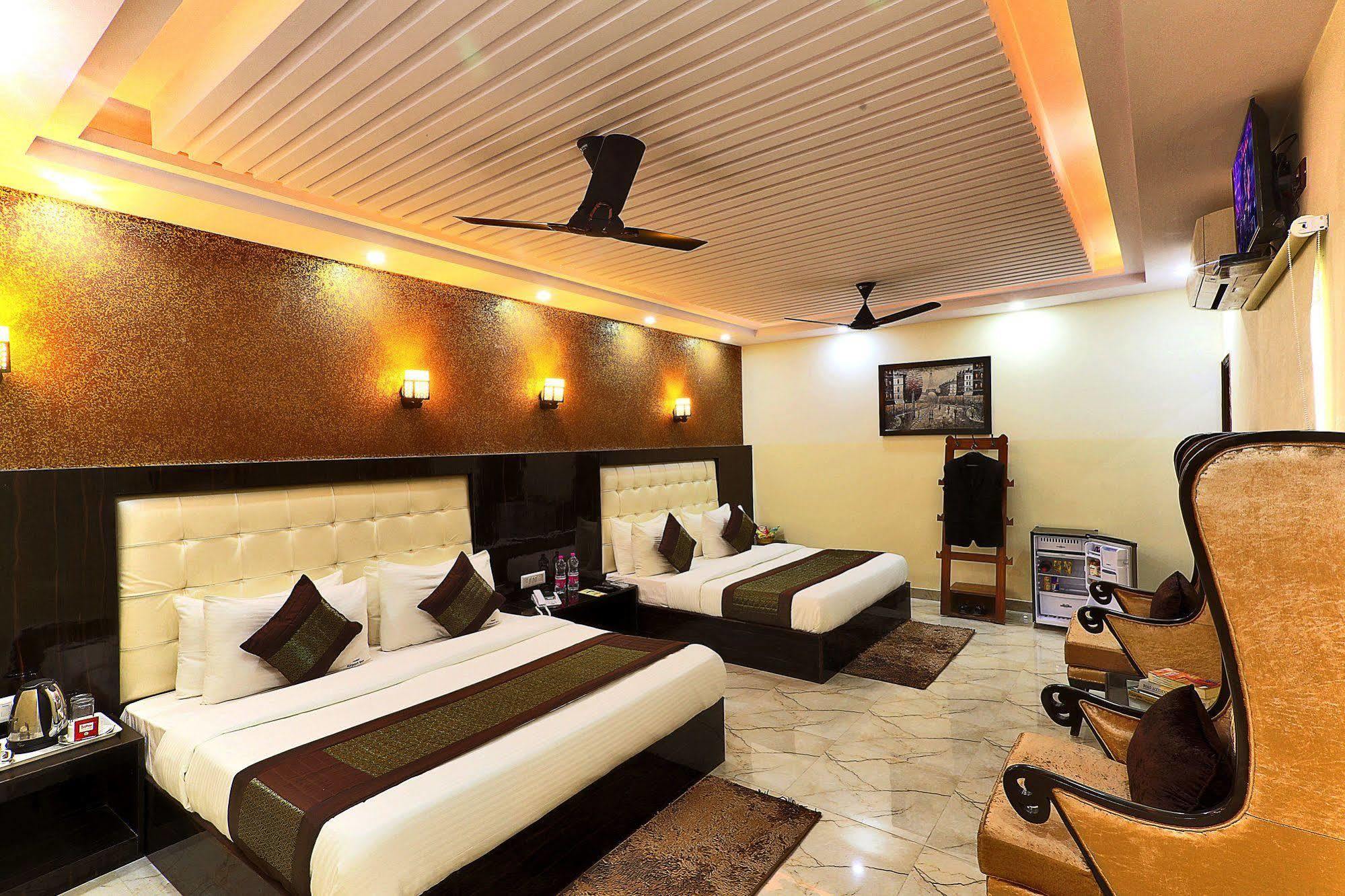 Hotel Airport Inn Нью-Делі Екстер'єр фото