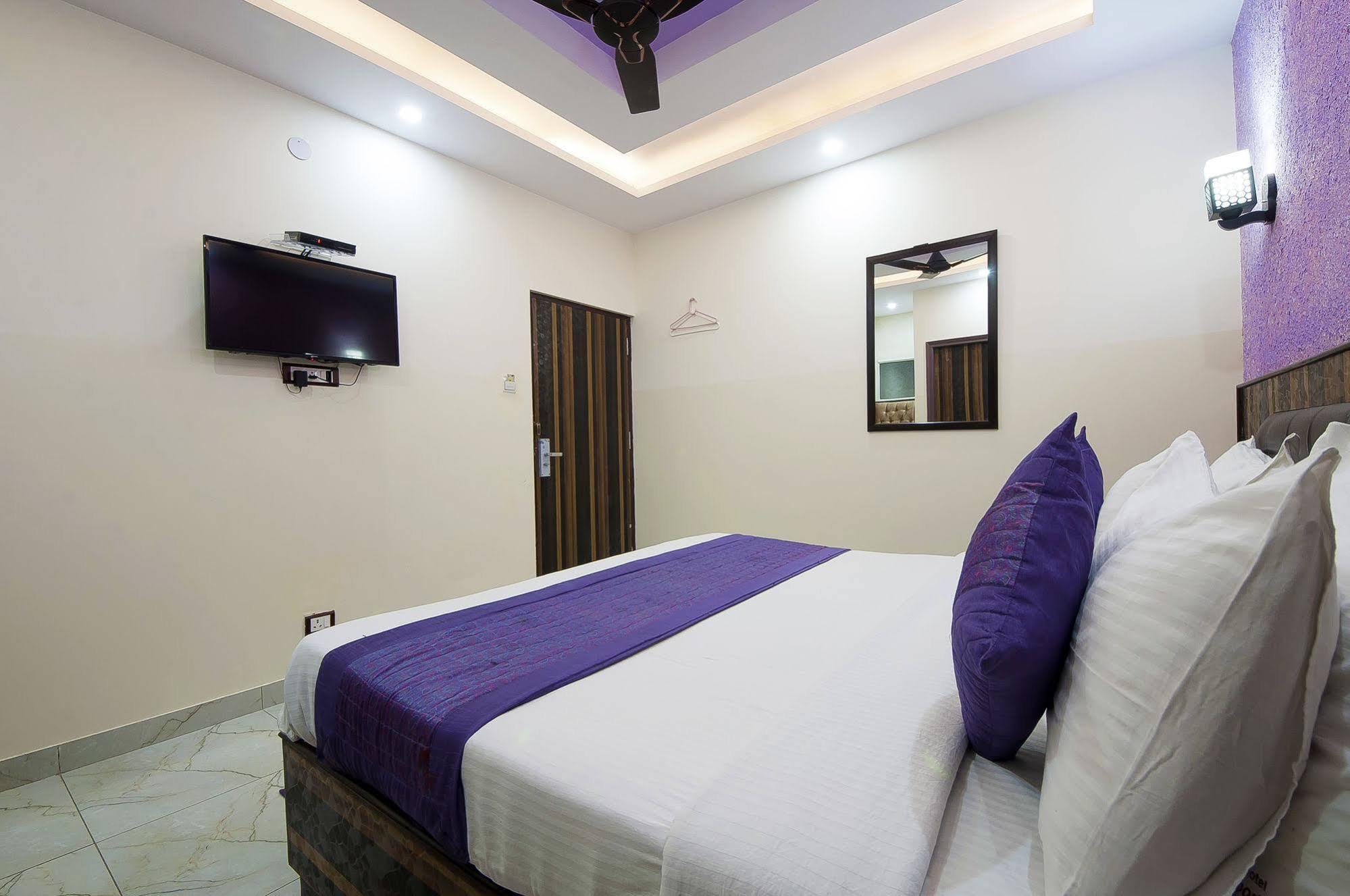 Hotel Airport Inn Нью-Делі Екстер'єр фото